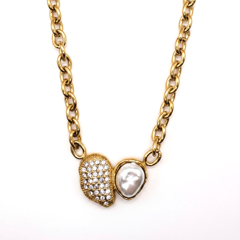 Shining pearl Necklace